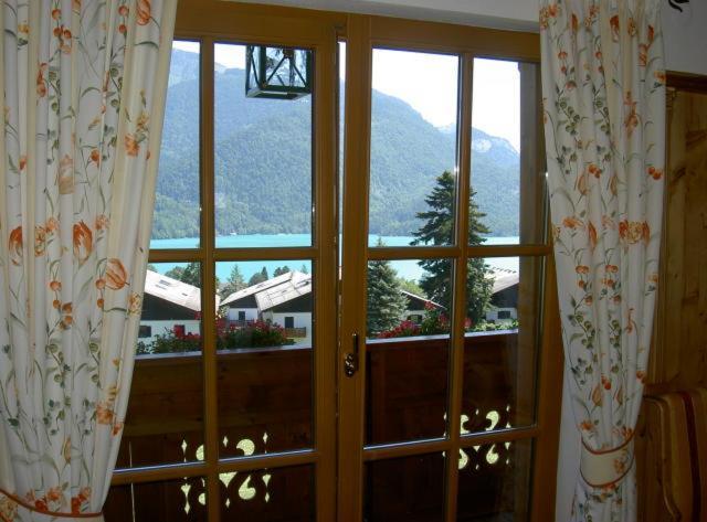 Ferienwohnung Schossleitner - Der Wohlfuehl-Ansitz Am Wolfgangsee Mit Weitblick Sankt Gilgen Esterno foto